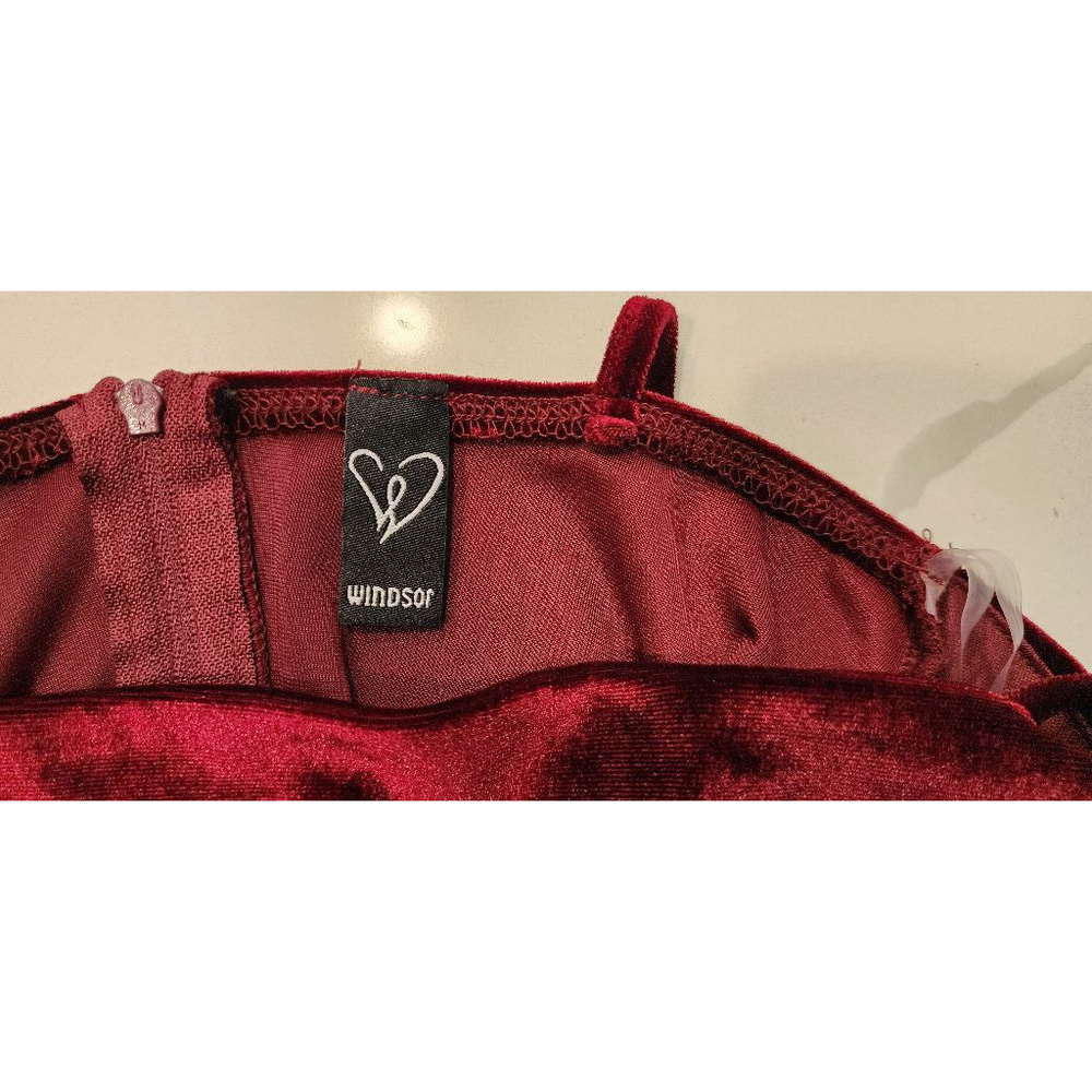 Windsor Burgundy Velvet Mini Dress Ruched Side Drawstring Spaghetti Straps Small - Picture 8 of 11